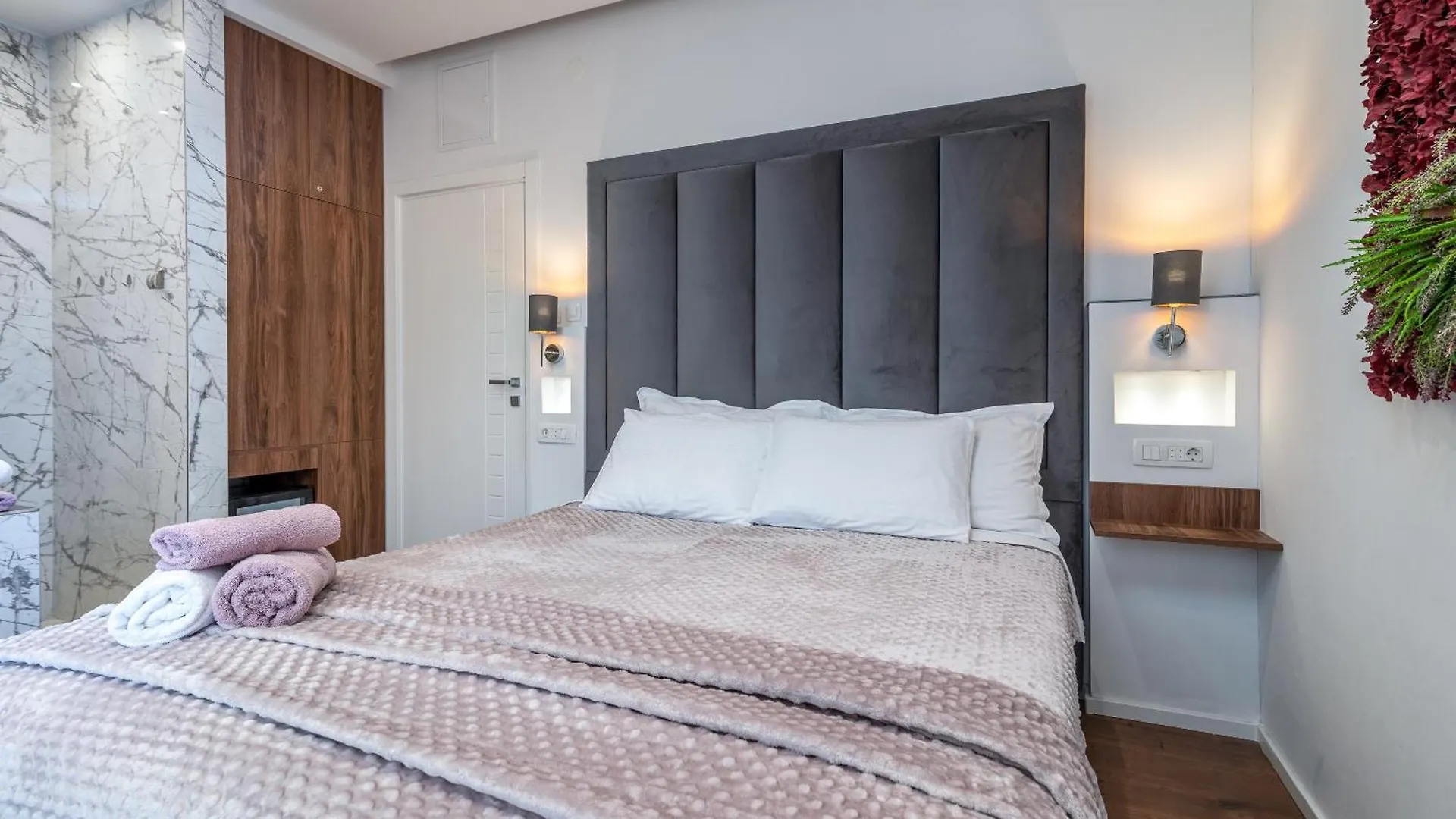 Antares Luxury Rooms Split Gasthuis